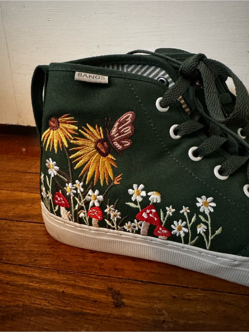 Bangs Fluttering Fields High Top Shoes - Picture 7 of 12